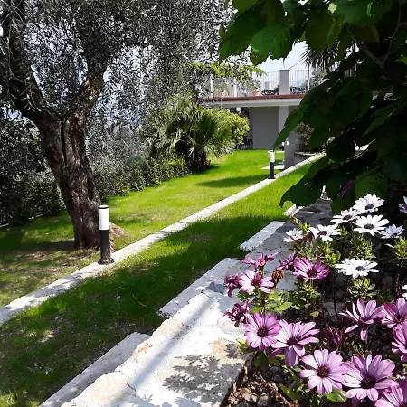 Apartment Casa Punta Veleno Brenzone sul Garda