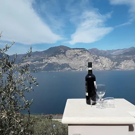 Apartment Casa Punta Veleno Brenzone sul Garda